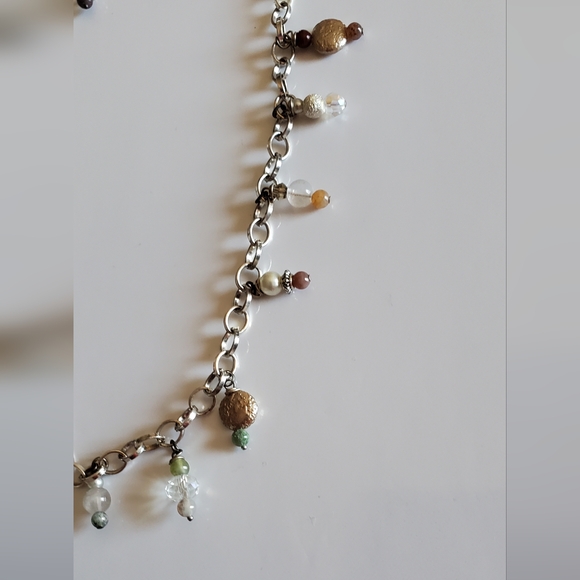Vtg. Natural Stones And Faux Pearls Dangled Charms Necklace - Picture 5 of 7